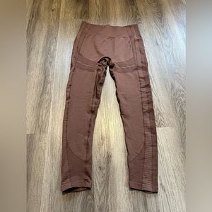 FRESOUGHT Brown Workout Leggings Women Seamless High Waisted Tummy Control L